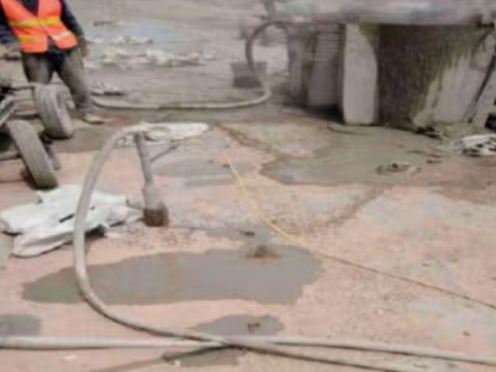 木里水泥混凝土路面板底注浆技术 路面脱空注浆整治方案